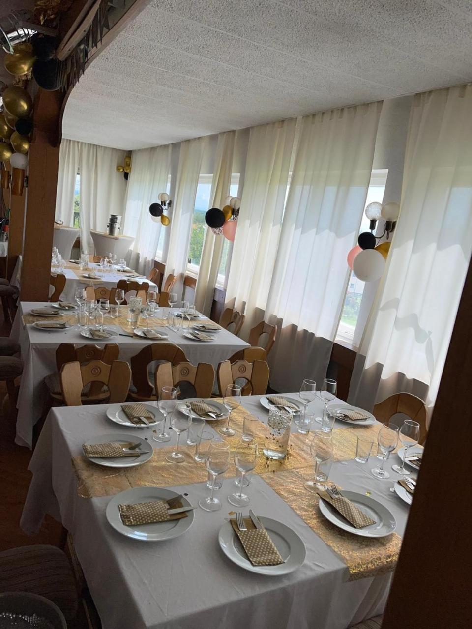 Wald Cafe Hotel Simbach am Inn Exterior photo