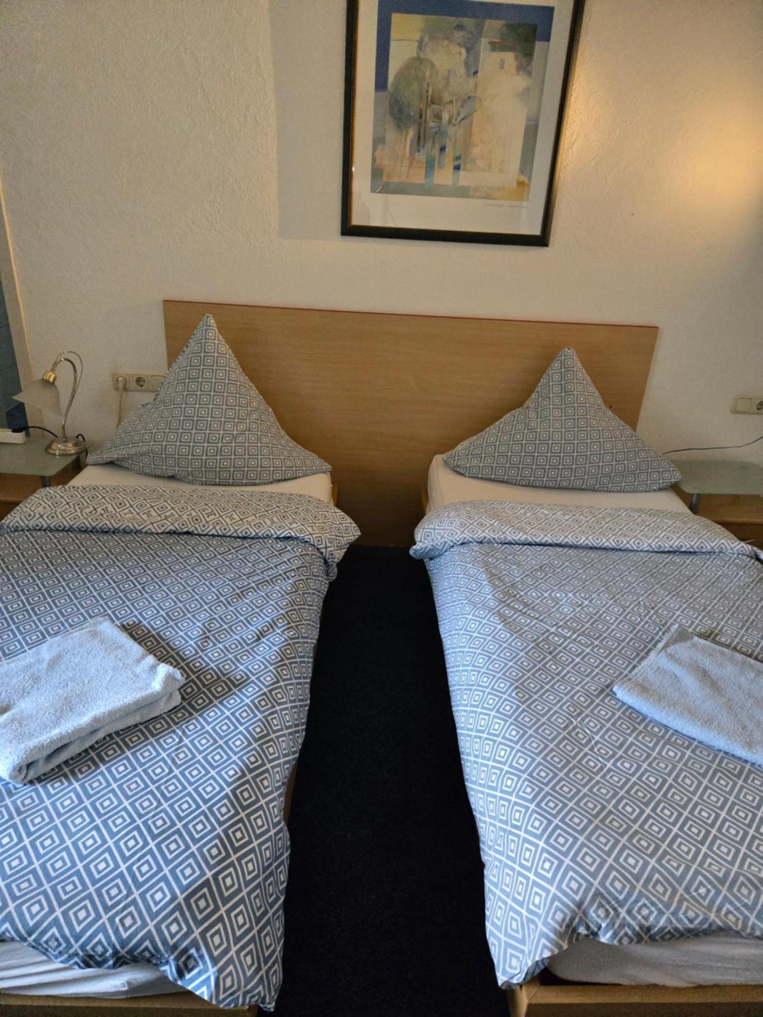 Wald Cafe Hotel Simbach am Inn Exterior photo