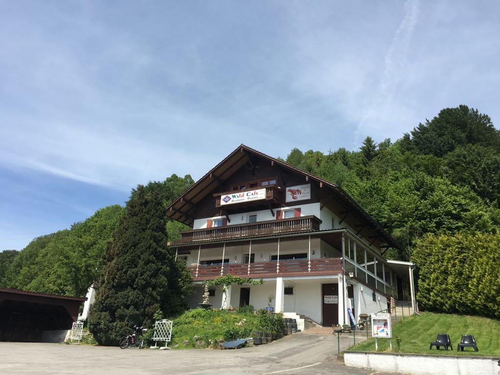 Wald Cafe Hotel Simbach am Inn Exterior photo